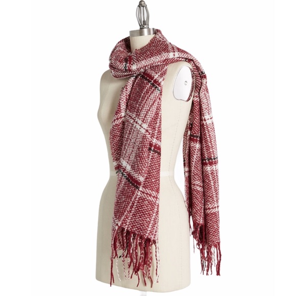 NWT MODCLOTH Brr No More Burgandy Plaid Scarf - Picture 2 of 5